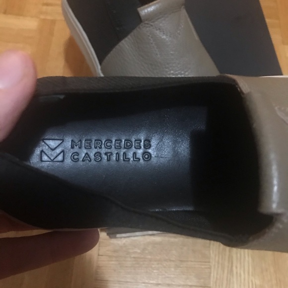 BRAND NEW Mercedes Castillo shoes size 6.5 - Picture 2 of 4